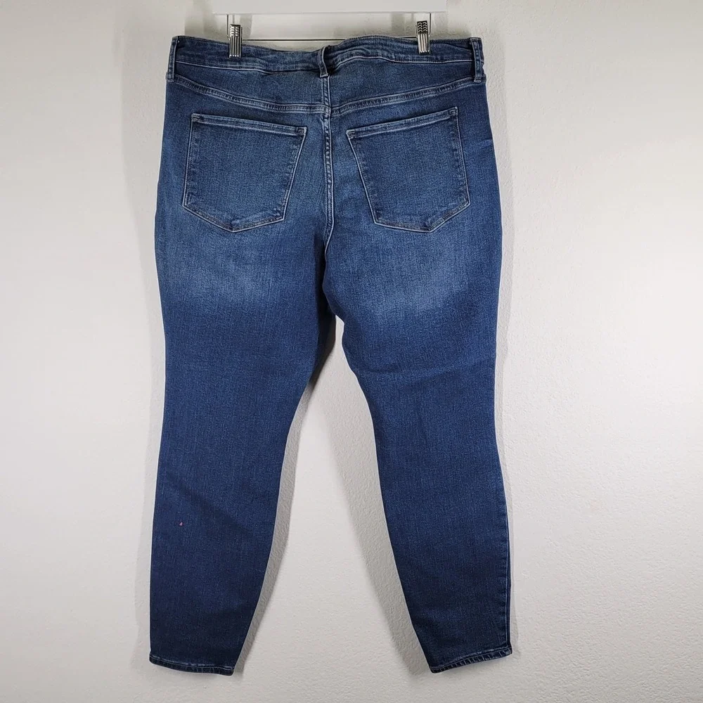 Old Navy Mid Rise Rockstar Skinny Jeans‎ Womens Sz 20 Blue Medium Wash